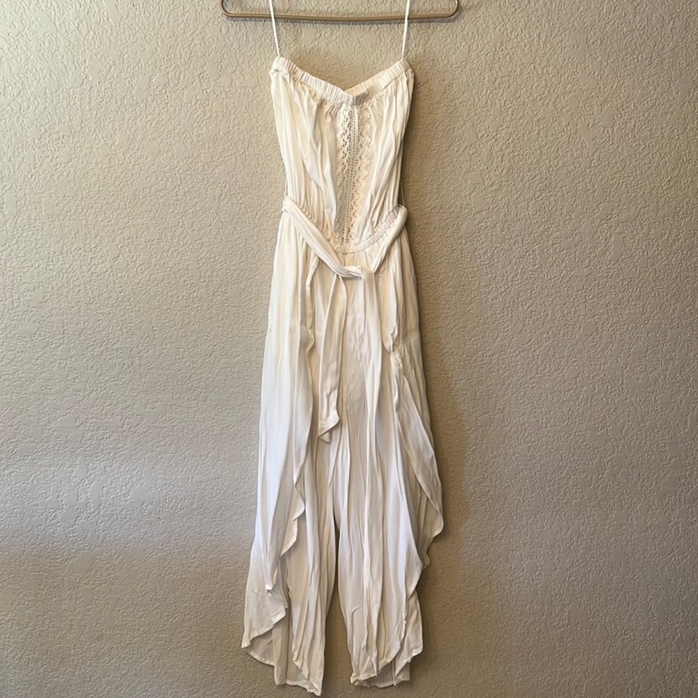 White Vici beach capri strapless linen romper